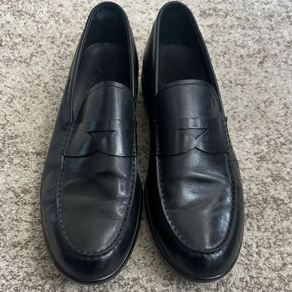 Tod’s Black Leather Men’s Penny Loafers 8.5